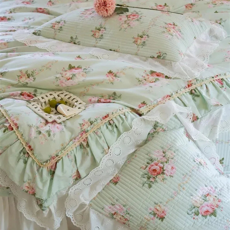 Elegant Vintage Floral Lovely White Lace and Ruffle Chic 100%Cotton Girls Duvet cover set Soft Quilted Bedspread 2Pillowcases