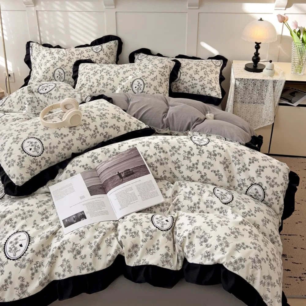 French New Class A Bed Set Four-piece Set Comforter Washed Cotton Four-season Skin Friendly Quilt Cover Three-piece Bedding Set