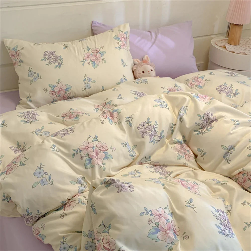 Floral Printed Duvet Cover with Pillowcase Bedding Set Washed Cotton Skin-friendly Four Pieces Set Duvet Cover Set with Sheet