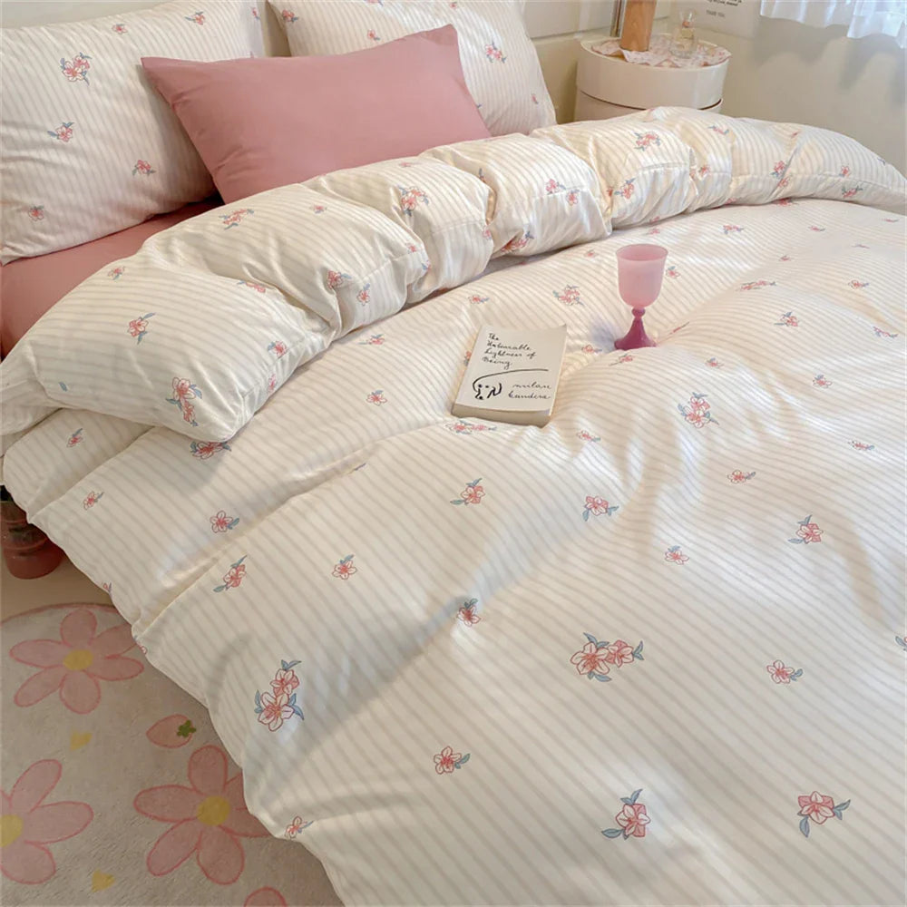 Floral Printed Duvet Cover with Pillowcase Bedding Set Washed Cotton Skin-friendly Four Pieces Set Duvet Cover Set with Sheet